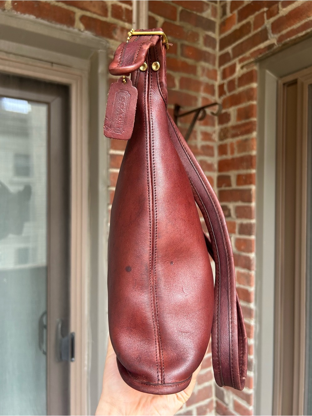 Vintage coach NYC slim duffel 9730 burgundy leather retro 80s purse y2k leather - Picture 4 of 10